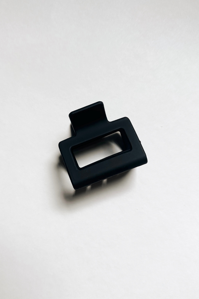 Block Hair Claw